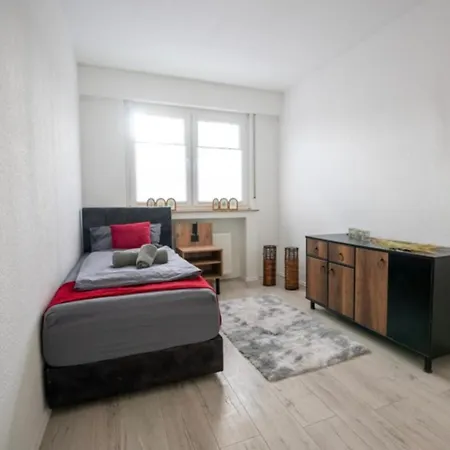 Livemore24 - Apartment 2 In Gladbeck Wlan - Smart-Tv - 24-7 Check-In Und Kueche * 格拉德贝克