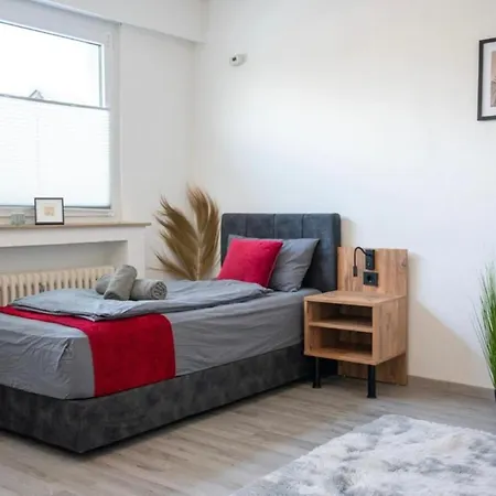 Livemore24 - Apartment 2 In Gladbeck Wlan - Smart-Tv - 24-7 Check-In Und Kueche 格拉德贝克